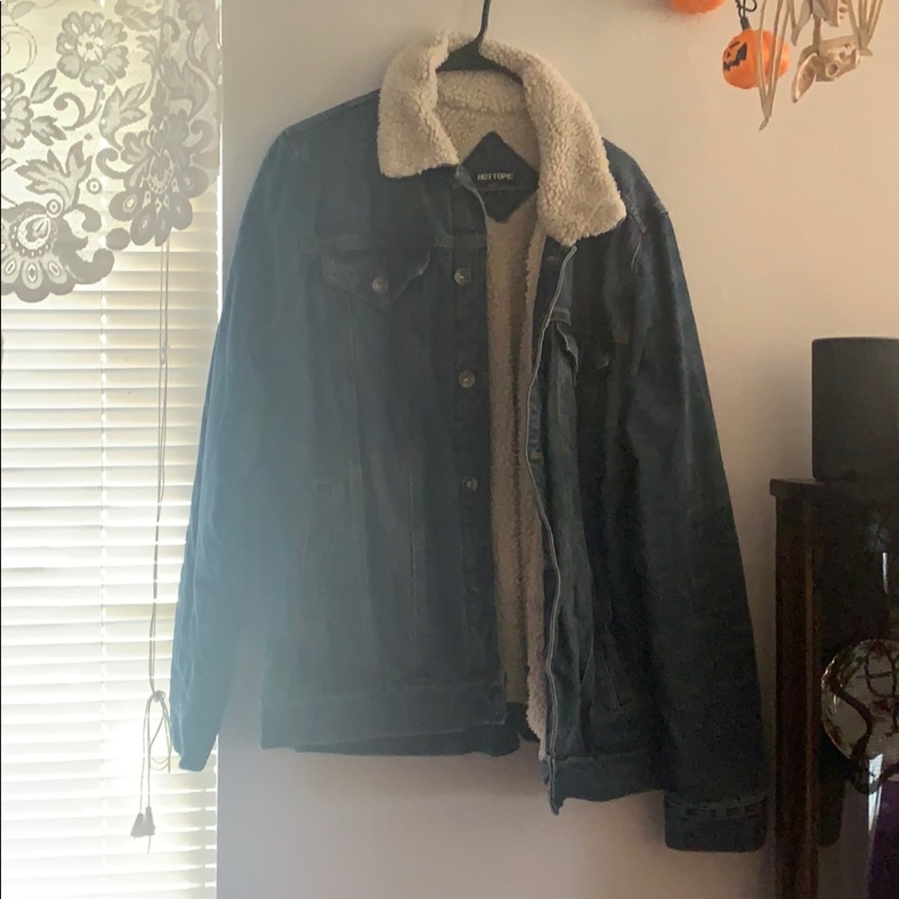 Hot topic Jean jacket